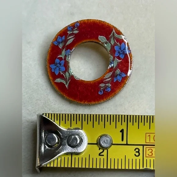 Vintage Guilloché Enamel Brooch Red Floral Round Circle Blue Flowers Art Style - Picture 4 of 6